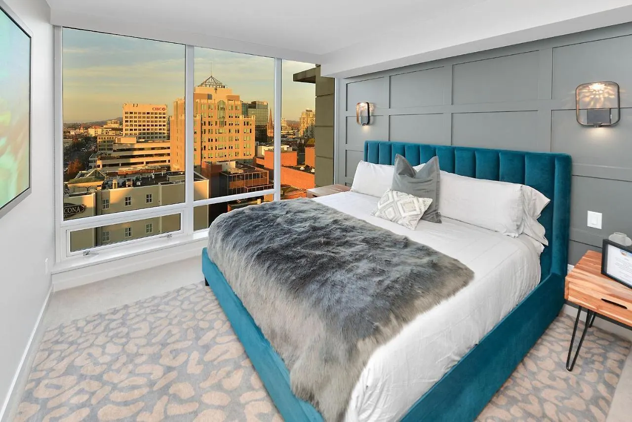 Luxury View Condo In Downtown Victoria Apartament